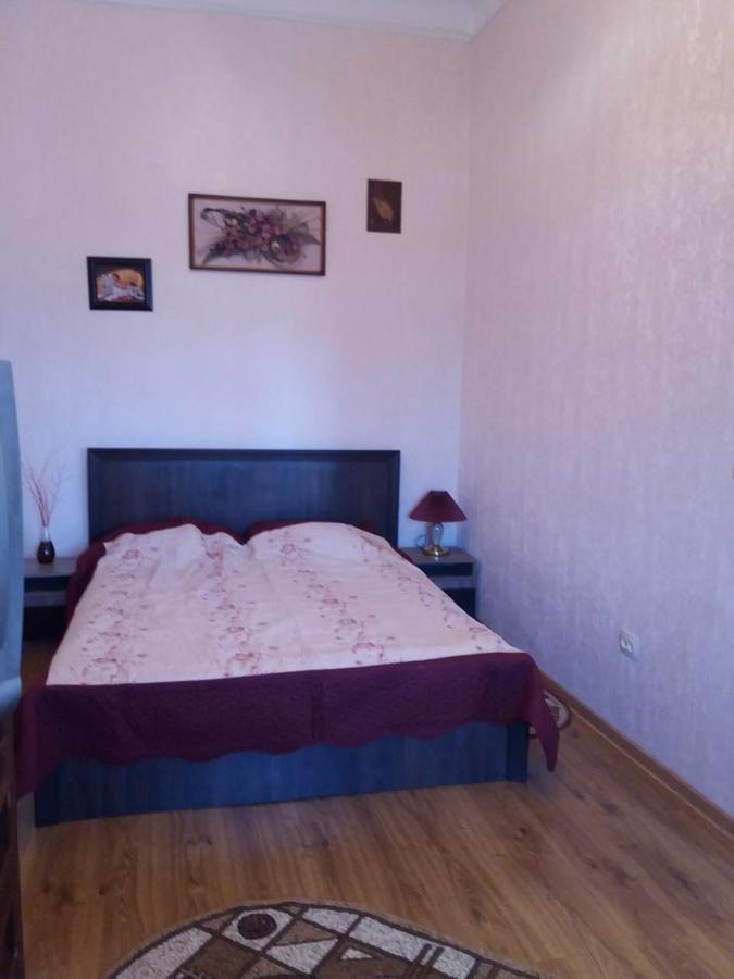 Apartment On Zarvanskaya In Old Town Kamianets-Podilsky Extérieur photo